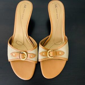 Anne Klein Maeamon Sandals Size 8.5